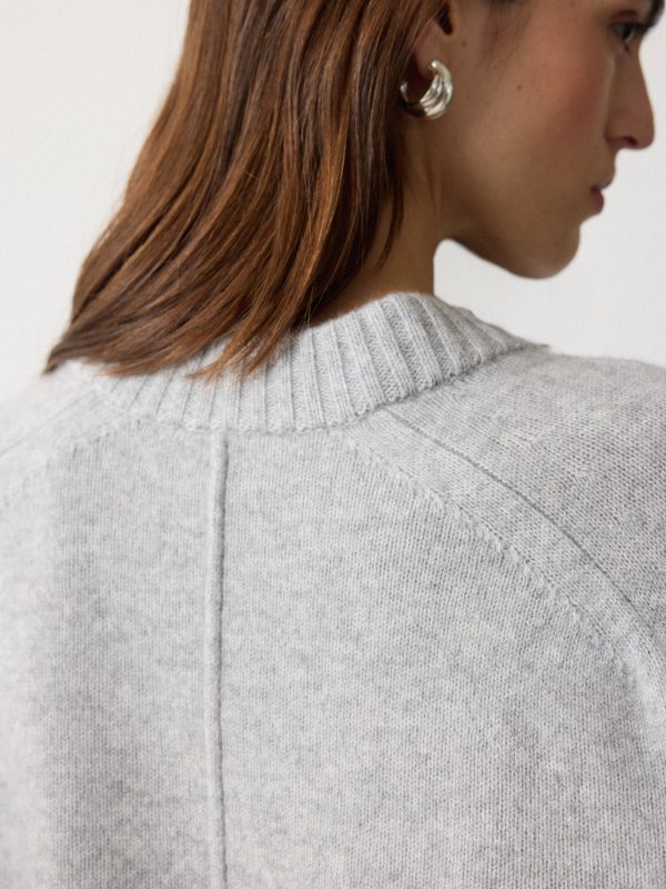 Wool Cashmere Blend V Neck Jumper | Grey