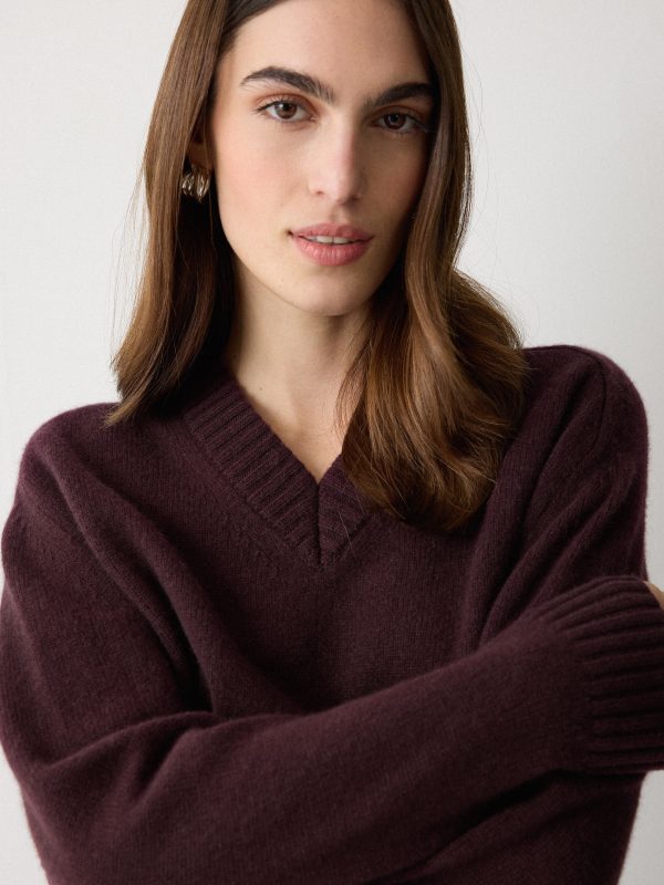 Wool Cashmere Blend V Neck Jumper | Purple